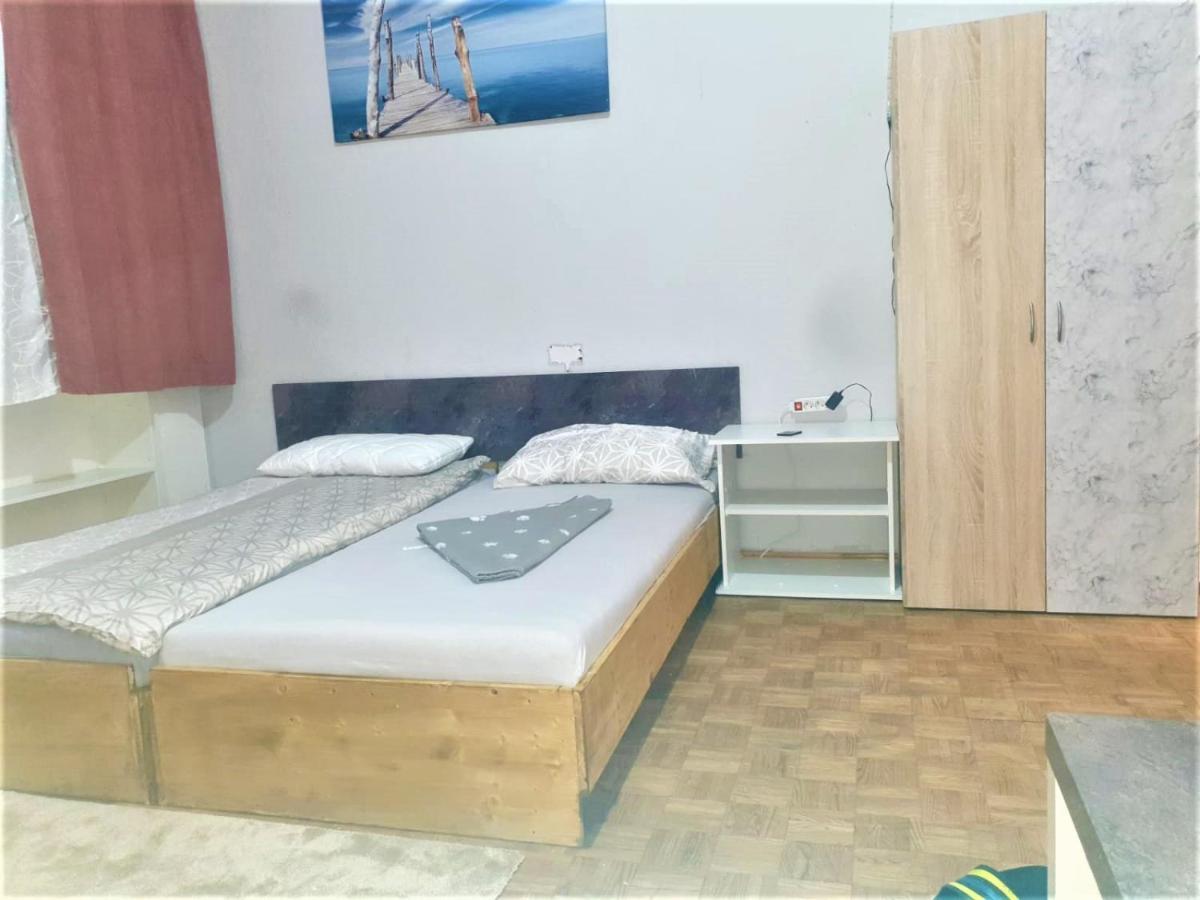Near The Center Apartman Bécs Kültér fotó